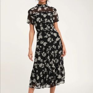 NWT Lulus Dressed Up Black Floral Print Midi Dress